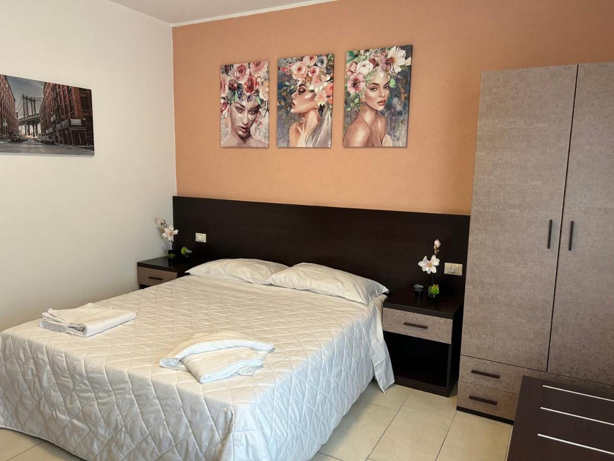 Bed & Breakfast La Rondinella チェラソーロ エクステリア 写真
