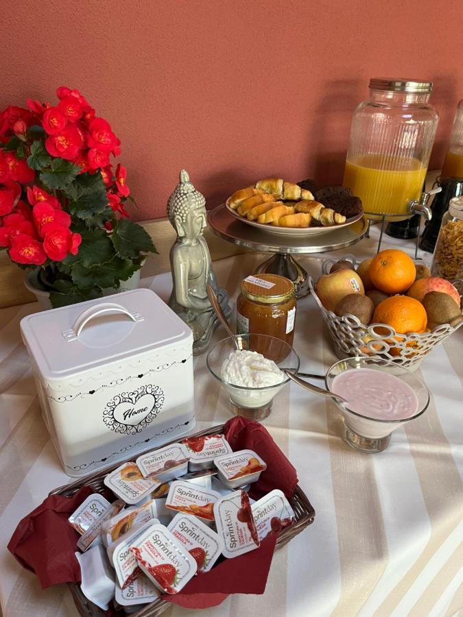 Bed & Breakfast La Rondinella チェラソーロ エクステリア 写真