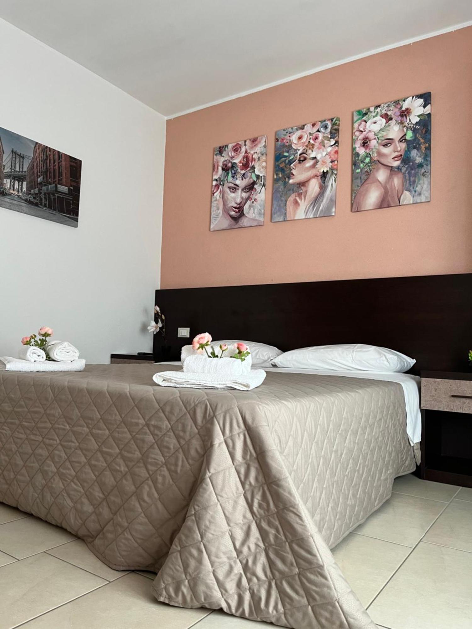 Bed & Breakfast La Rondinella チェラソーロ エクステリア 写真